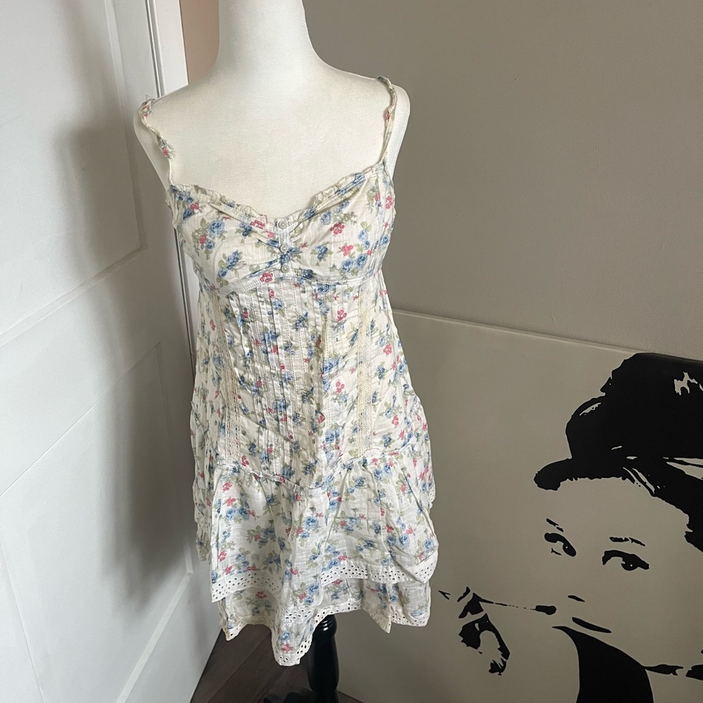 Abercrombie & Fitch White Floral Dress